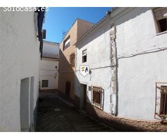 casa adosada en Venta en Agron