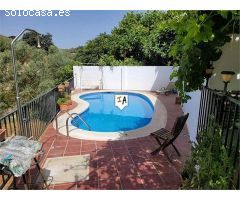 casa en Venta en Iznajar
