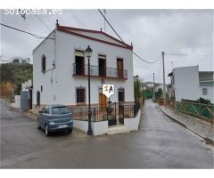 casa adosada en Venta en Carcabuey