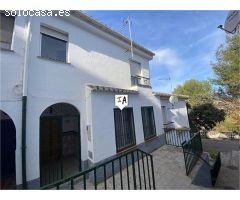 casa adosada en Venta en Montefrio