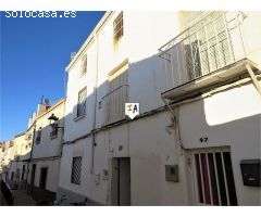 casa adosada en Venta en Martos