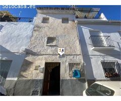 casa adosada en Venta en Montefrio