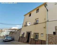 casa adosada en Venta en Valdepenas De Jaen