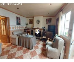 casa adosada en Venta en Valdepenas De Jaen