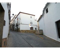 casa adosada en Venta en Martos