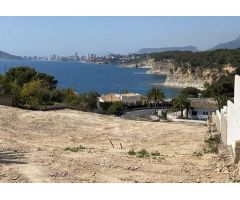 PROYECTO DE UNA VILLA DE LUJO CON IMPRESIONADA VISTA AL MAR
