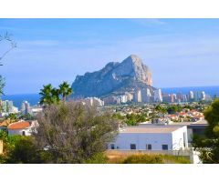 Parcela edificable en Calpe, con fantásticas vistas al mar, al Peñón de Ifach y al Monte Oltá, a sol