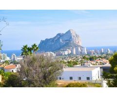 Parcela edificable en Calpe, con fantásticas vistas al mar, al Peñón de Ifach y al Monte Oltá, a sol