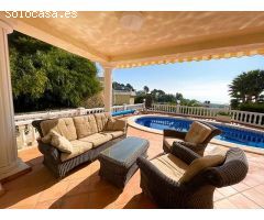 Villa en Benissa costa (Costa blanca) con vistas parciales al mar, situada a tan solo 650 m de la pl