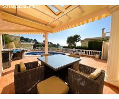 Villa en Benissa costa (Costa blanca) con vistas parciales al mar, situada a tan solo 650 m de la pl
