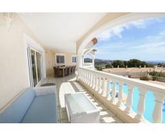 Maravillosa Villa en Oltamar con preciosas vistas al mar y al Peñon, con sol todo el día