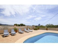 Maravillosa Villa en Oltamar con preciosas vistas al mar y al Peñon, con sol todo el día