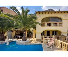 Encantadora villa con vistas al mar y montañas
