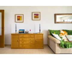 Apartamento de 3 dormitorios en Calpe, con piscina comunitaria y vistas al mar, a tan solo 700m del 