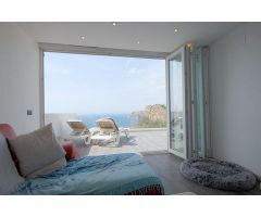 Apartamento reformado en venta en Cumbre del Sol, con impresionantes vistas al mar