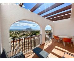 Maravilloso Bungalow de 2 Dormitorios con vistas panorámicas al mar y al Peñón de Ifach.