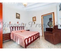 casa adosada en Venta en Sayalonga