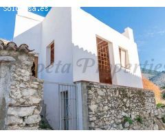 casa adosada en Venta en Sedella