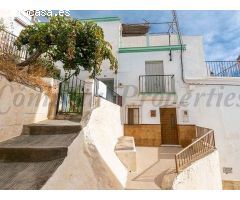 casa adosada en Venta en Cómpeta