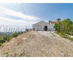 granja en Alquilar en Torrox