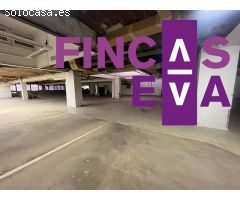LOCAL COMERCIAL EN LES CORTS