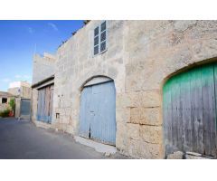 Casa de pueblo totalmente reformada con piscina y garaje
