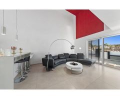 Extensa villa en Huercal Overa con ascensor y piscina cubierta