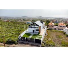 ? ? Villa en venta, Villa, Granadilla, Tenerife, 2 Dormitorios, 695.000 € ?