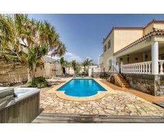 ? ? Villa en venta, Villa, Las Rosas, Tenerife, 6 Dormitorios, 360 m², 699.000 € ?