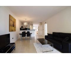Apartamento de 2 dormitorios en Benissa Costa, con piscina comunitaria y vistas parciales al mar, a 