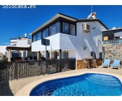 villa en Venta en Nerja