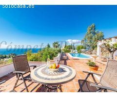 villa en Alquilar en Torrox