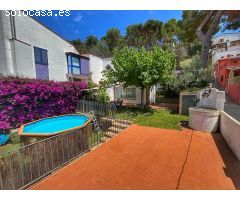 RIERA - ¡Oportunidad única en Tamariu! Encantadora casa a 200 metros de la playa