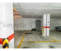 garaje en Venta en Torrox-Costa