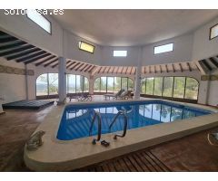 Finca con vistas al mar y montañas, y con piscina privada en Calpe.