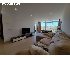 Magnífico apartamento renovado con vistas al mar en Calpe.