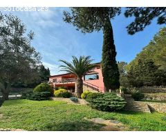 Casa con jardín y vistas al Mar