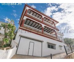 casa adosada en Venta en Sayalonga