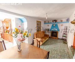 casa adosada en Venta en Salares