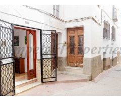 casa adosada en Venta en Cómpeta
