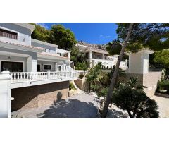 villa en Venta en Altea