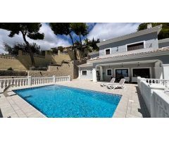 villa en Venta en Altea