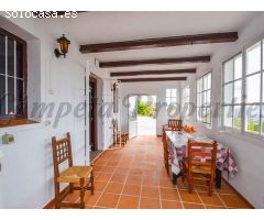 villa en Alquilar en Cómpeta