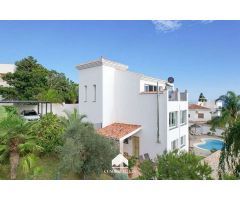 villa en Venta en Salobrena