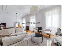 Piso reformado y amueblado con tres balcones en venta en Trafalgar, Madrid