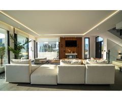 Casa en venta en Cala Golf, Málaga