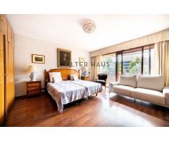 Chalet en venta con piscina privada en Nueva España, Madrid