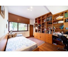 Chalet en venta con piscina privada en Nueva España, Madrid