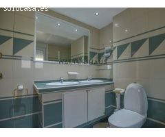 Chalet independiente en venta con jardín, garaje y terraza en Ciudad Jardín, Madrid