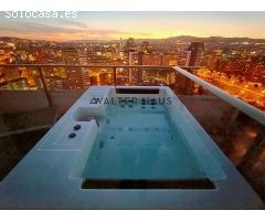 Dúplex en alquiler con terraza, plaza de parking y piscina comunitaria en Diagonal Mar, Barcelona